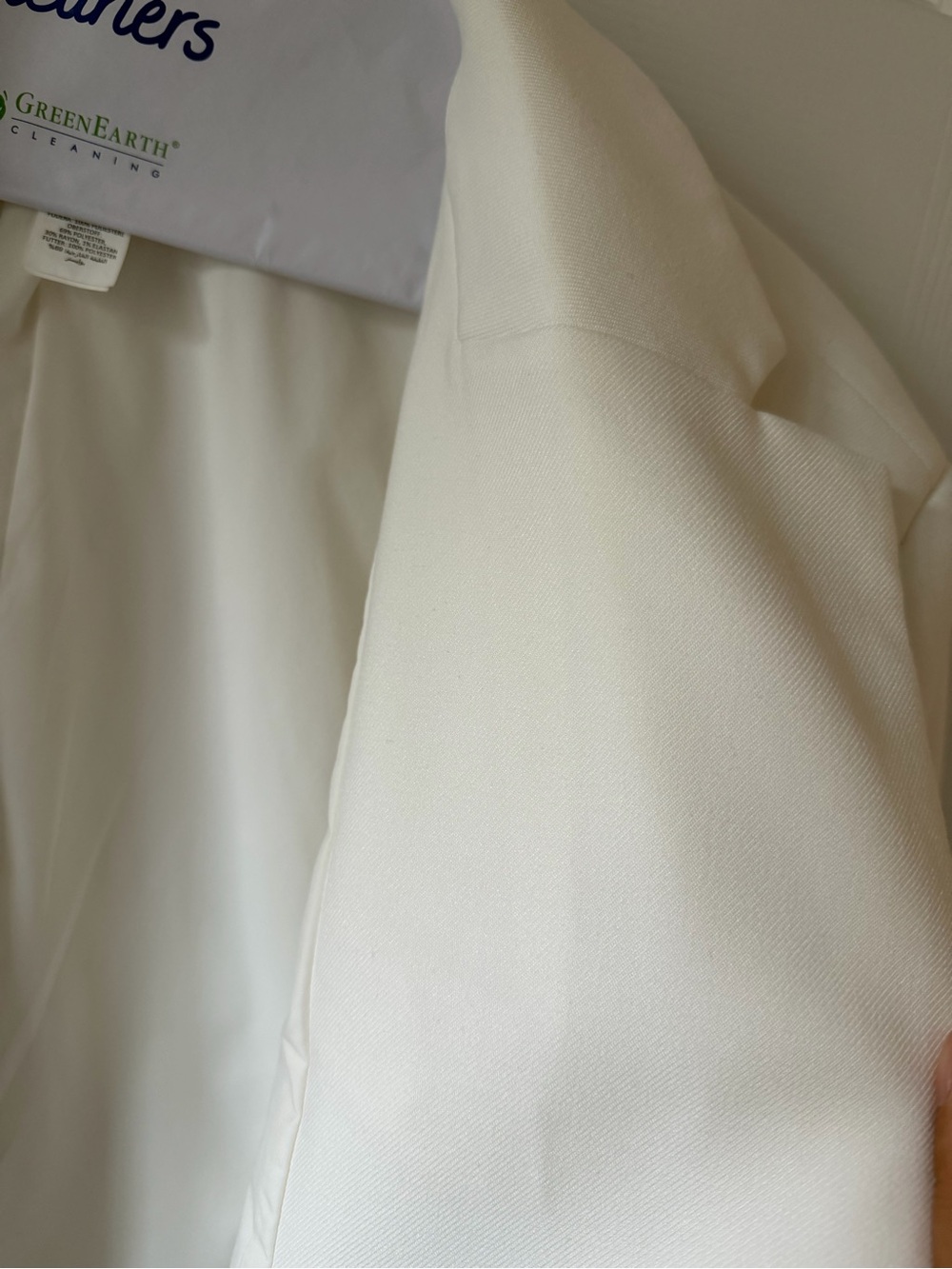 ALO Yoga Cropped First Class Blazer Jacket 1 Button Collar Suit Ivory White M - Picture 6 of 9